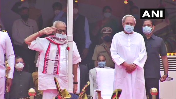 ଜାତୀୟ ପତାକା ଉତ୍ତୋଳନ କଲେ ରାଜ୍ୟପାଳ ଗଣେଶୀ ଲାଲ