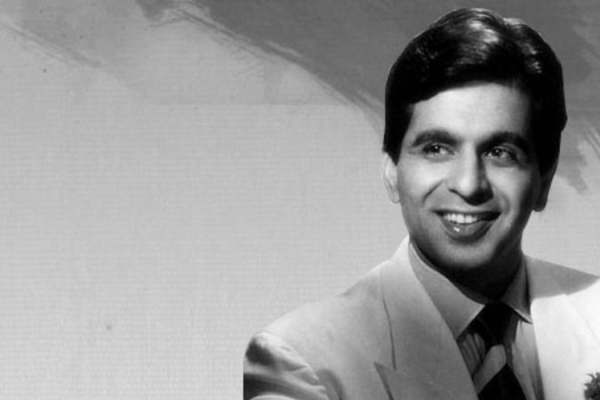Dilip Kumar cricket fan Dilip Kumar cricket fan