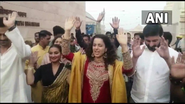 dhakad dhakad