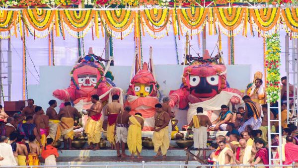 ସ୍ନାନବେଦୀରେ ମହାସ୍ନାନ କଲେ ଶ୍ରୀଜିଉ, ଏବେ ହେବ ଗଜ ବେଶ