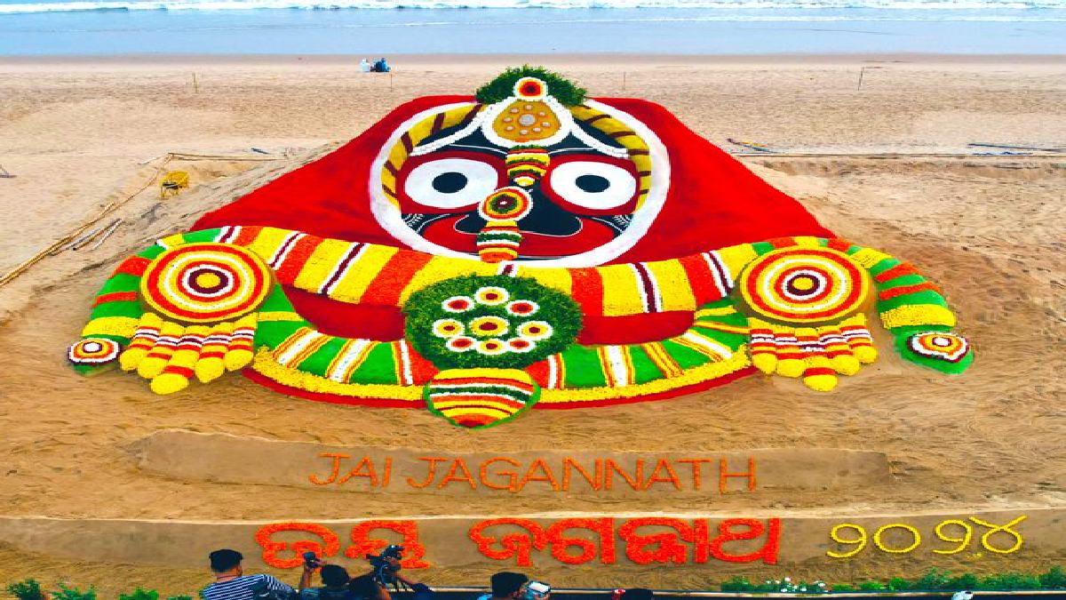 ବାଲୁକା କଳାରେ ମହା ପ୍ରଭୁଙ୍କ ବଡ଼ ସିଂହାର ବେଶ Sand Art of Lord jagannath