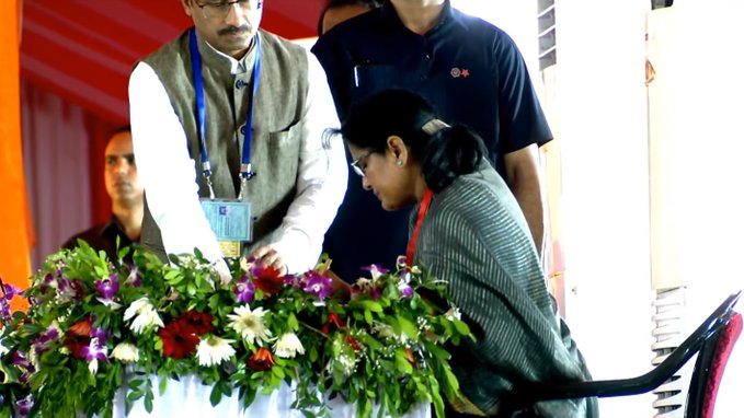 ଉପମୁଖ୍ୟମନ୍ତ୍ରୀ ଭାବେ ଶପଥ ନେଲେ ପ୍ରଭାତୀ ପରିଡ଼ା